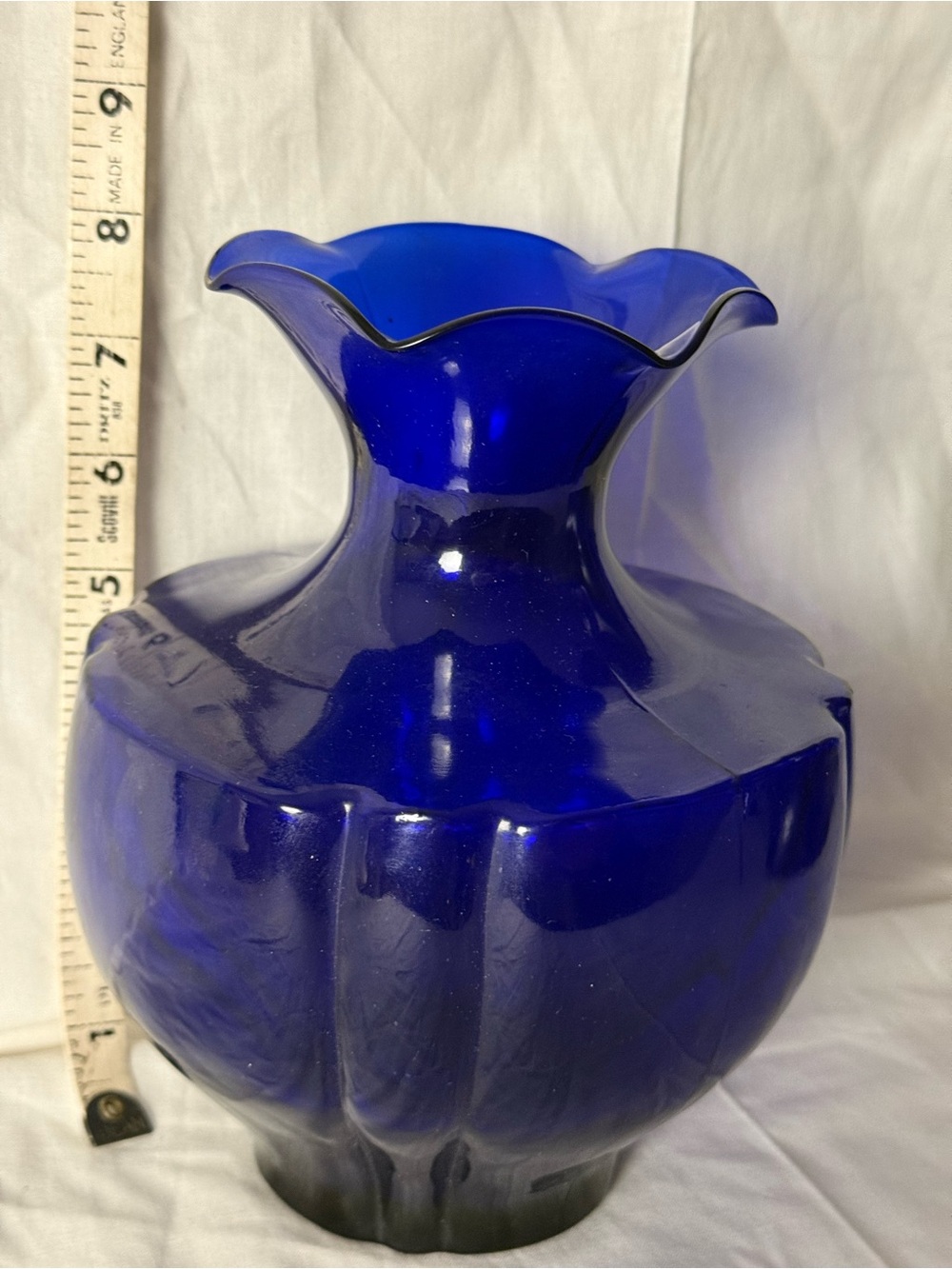 VTG Deep Cobalt Blue Art Glass Vase - Decorative Home Accent RETRO - Picture 4 of 8